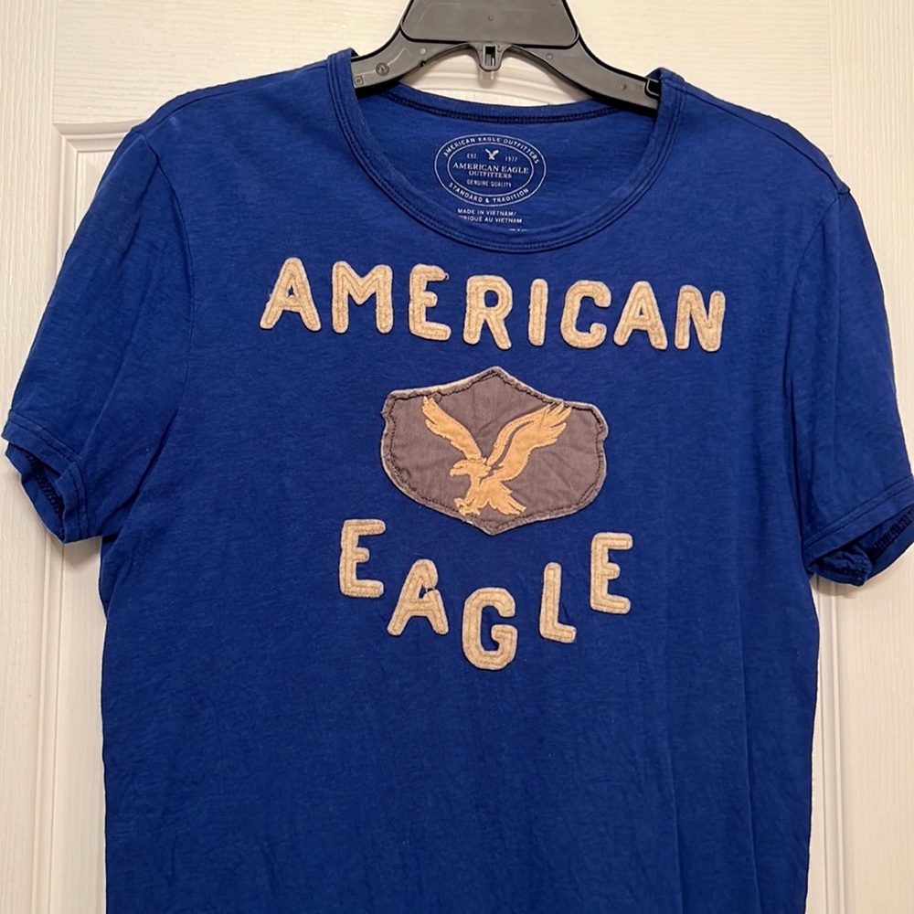 American Eagle athletic fit shirt